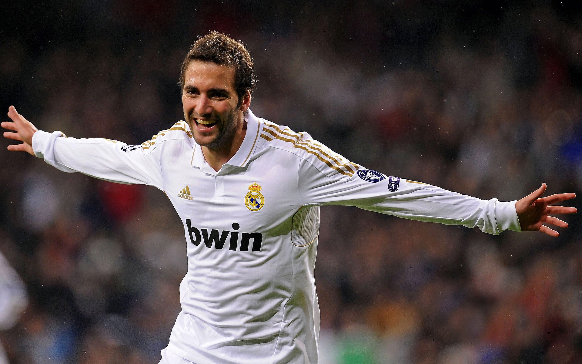 JIU YOU GAME-《FIFA》线上杯赛热血进行，玩家争夺荣誉，fifa21在线比赛